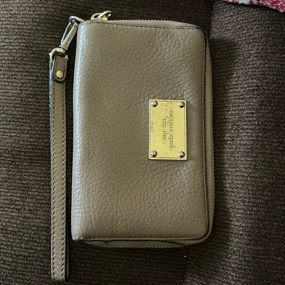 Michael Kors Wallet/Wristlet